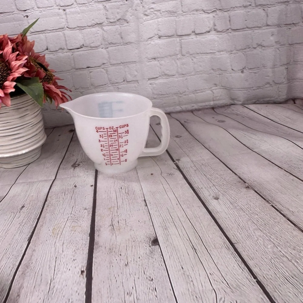 tupperware small mix n stor 4 cups